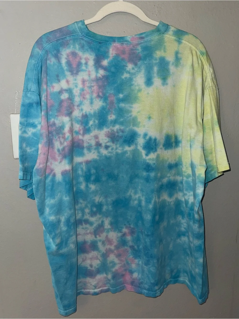 Tie-Dye SpongeBob Character Graphic Tee - Picture 4 of 5